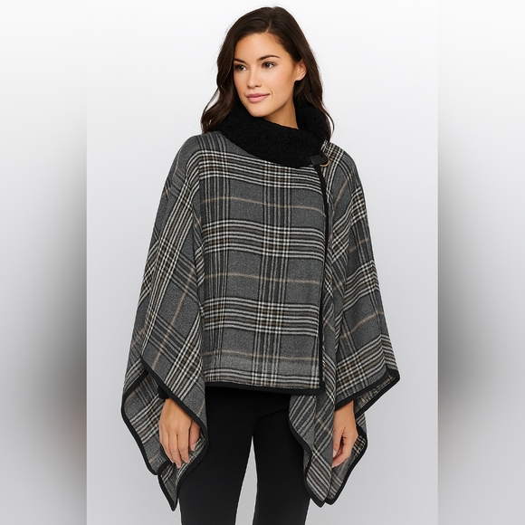 Nordstrom Rack Faux Shearling Collar Knit Cape One Size Black Multicolor - Picture 1 of 9